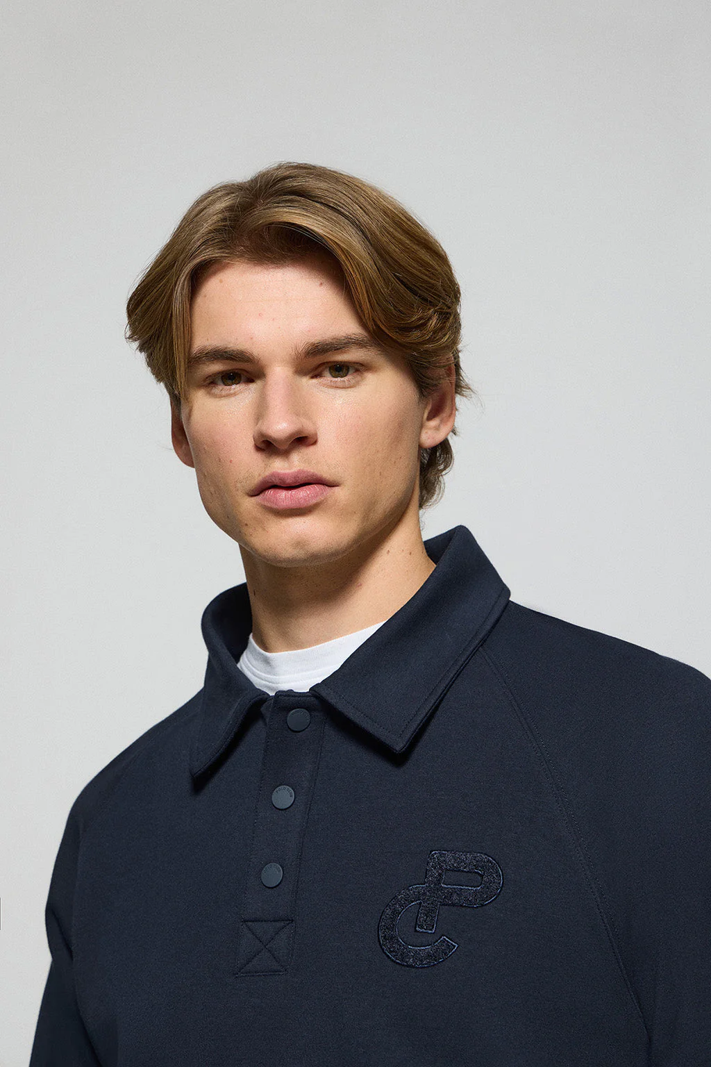 Sudadera polera Gorka azul marino con monograma Polo Club - Image 3