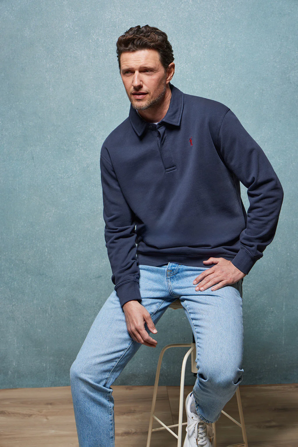 Sudadera cuello polo azul marino con bordado Rigby Go - Image 5