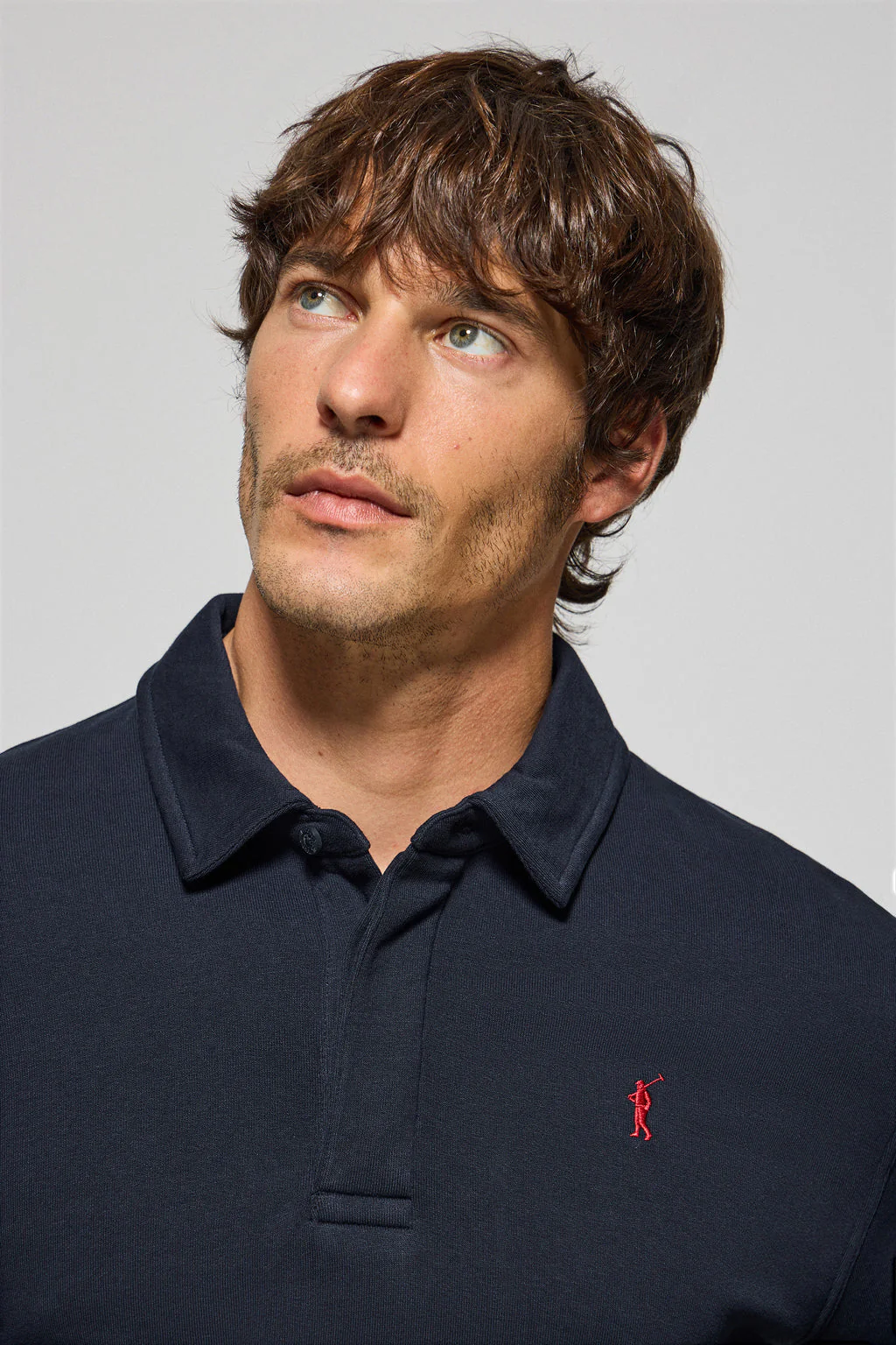 Sudadera azul marino Hadid de cuello polero y logo bordado Rigby Go - Image 2