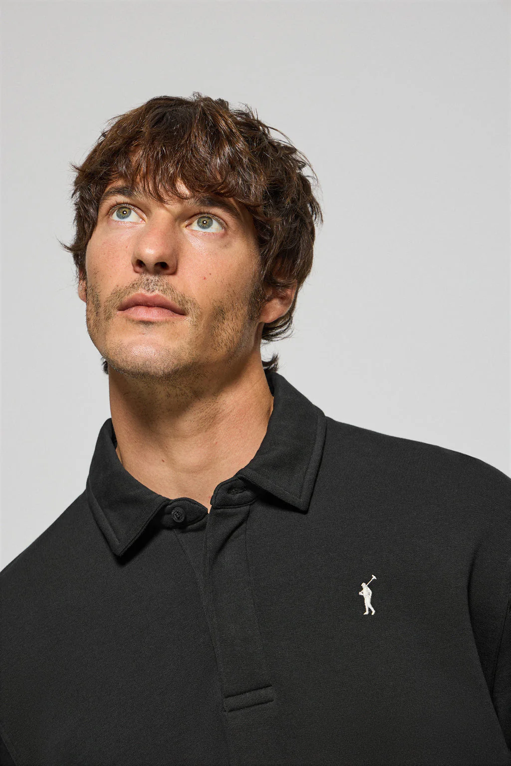 Sudadera negra Hadid de cuello polero y logo bordado Rigby Go - Image 2