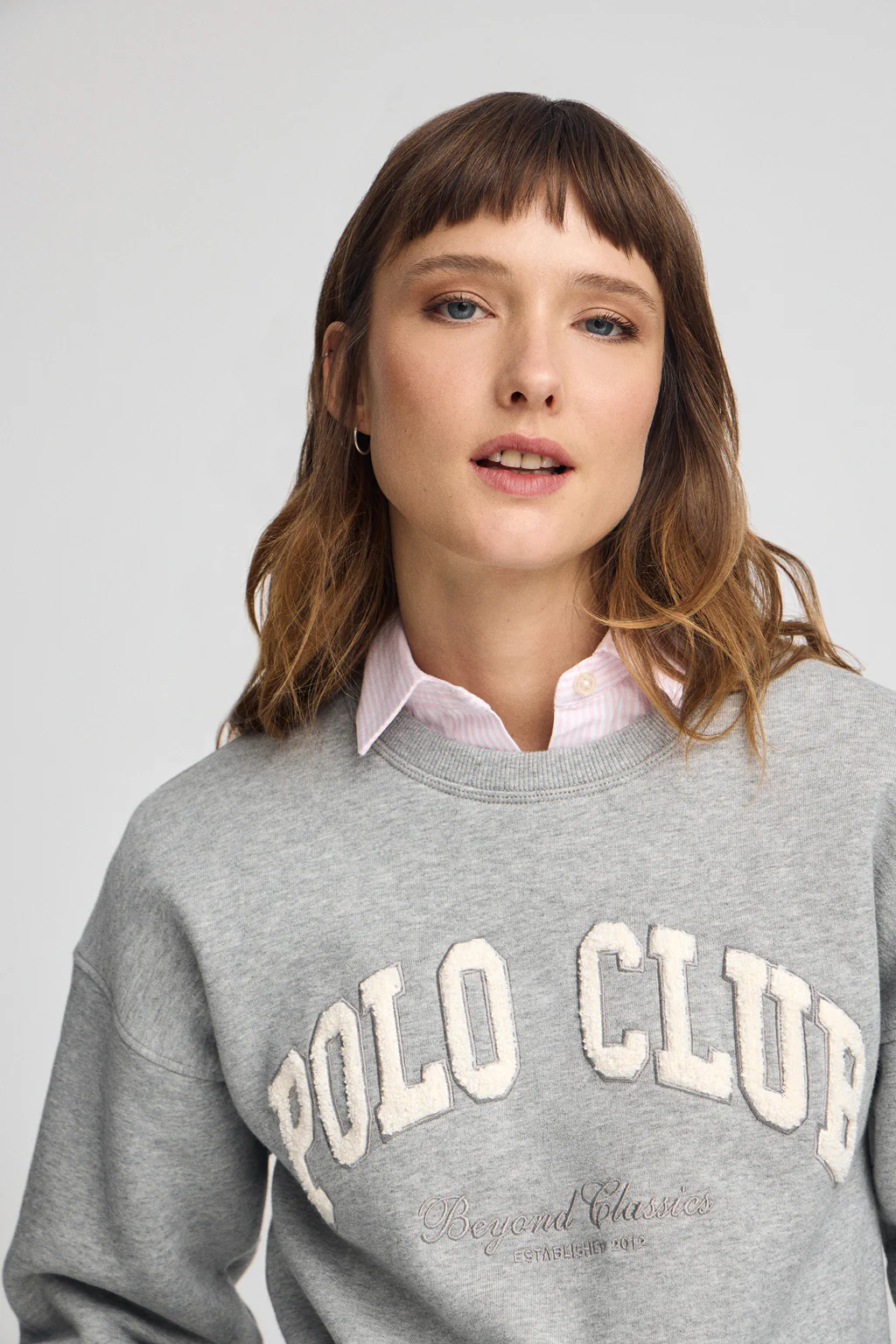 Sudadera gris vigoré de corte holgado con logo Established 2012 Polo Club - Image 2