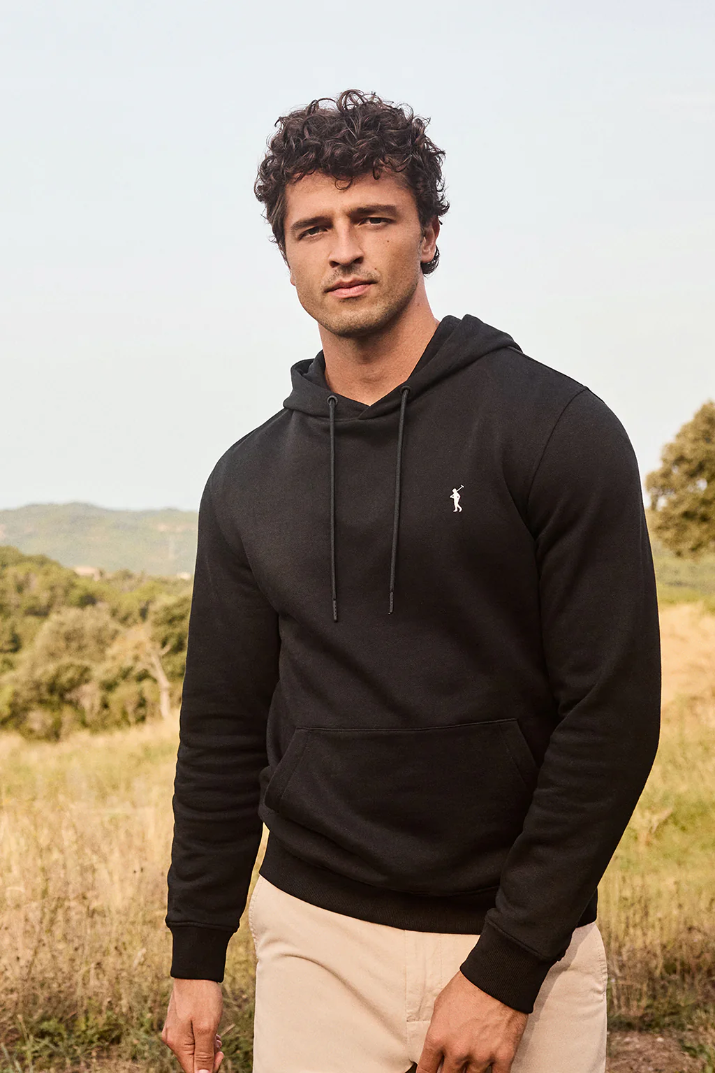 Sudadera negra con capucha de corte regular con logo Rigby Go