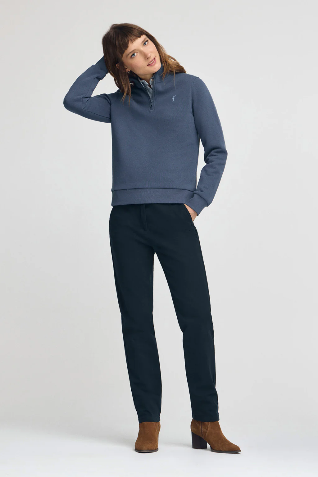 Sudadera azul denim con media cremallera y logo Rigby Go - Image 3
