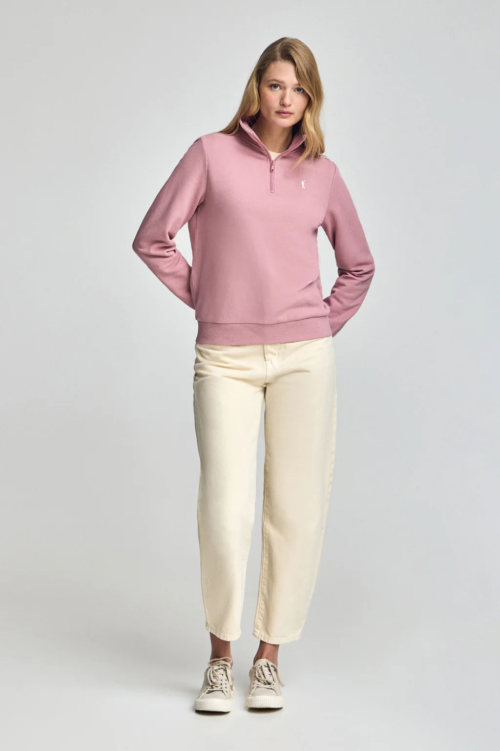 Sudadera rosa empolvado de media cremallera y bordado Rigby Go - Image 3