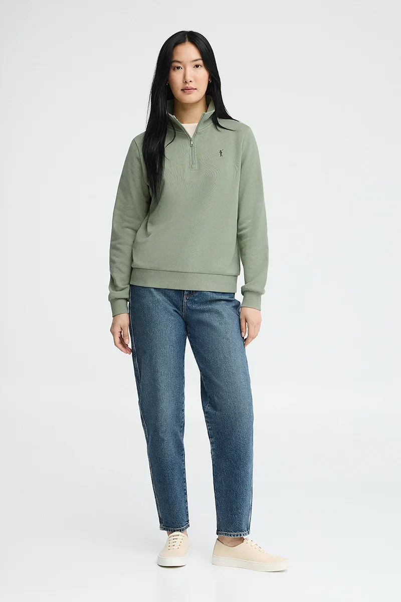 Sudadera verde pálido con cuello cremallera y logo Rigby Go - Image 3