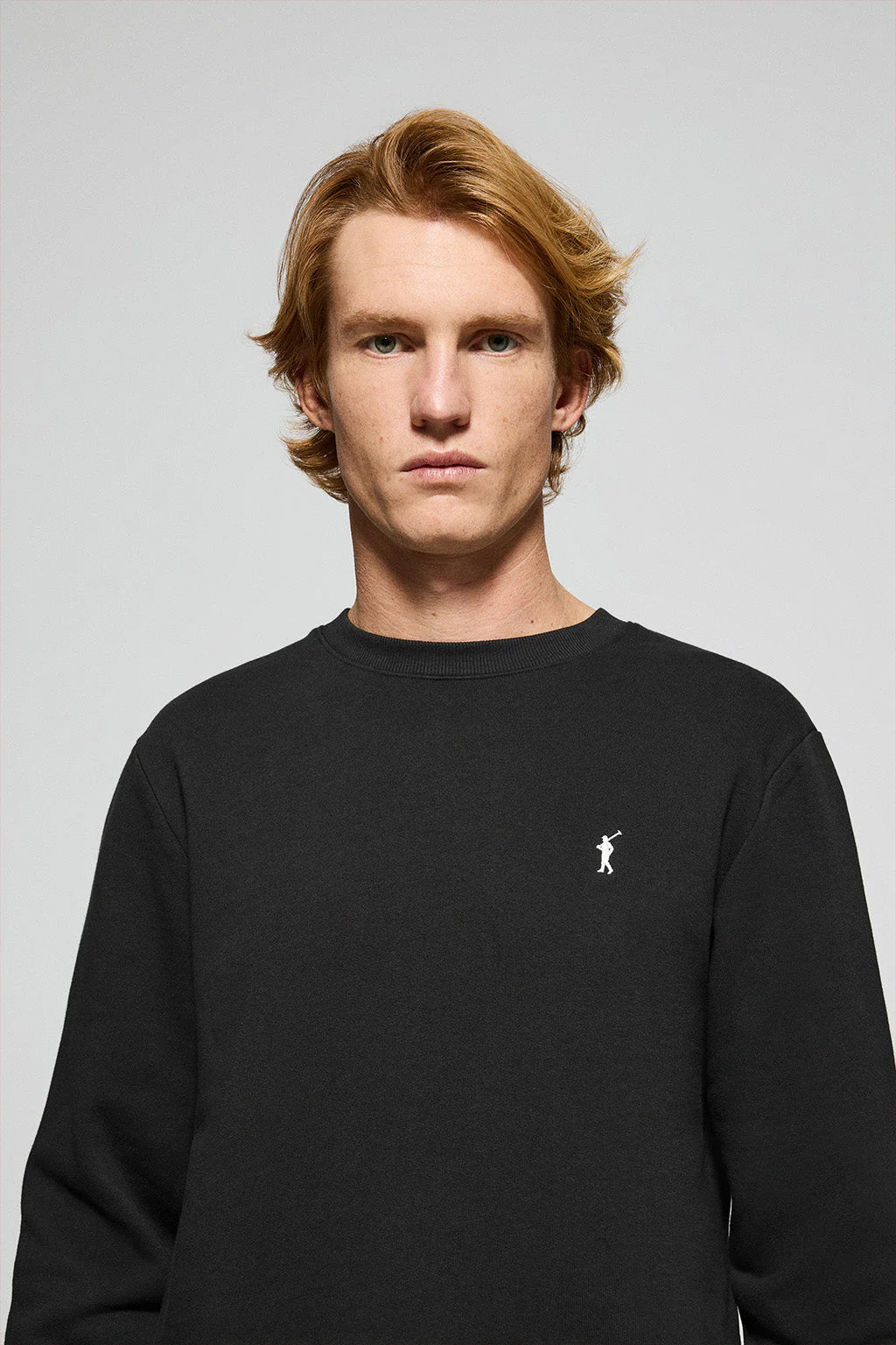Sudadera de cuello redondo negra con logo bordado Rigby Go - Image 2