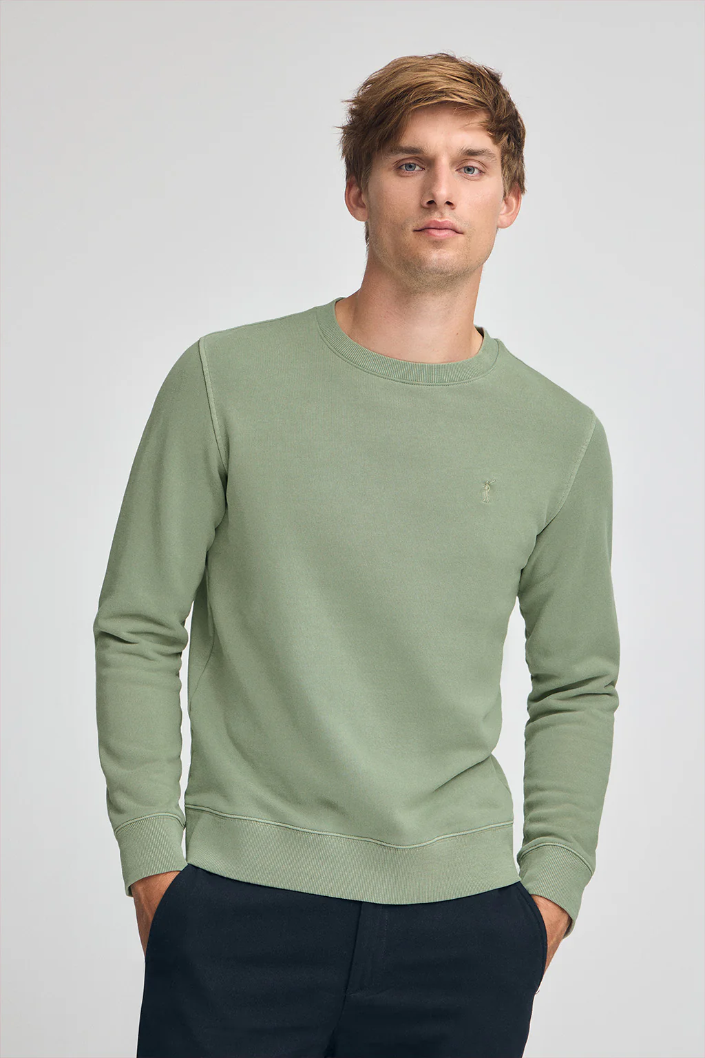 Sudadera verde palido efecto lavado con logo Rigby Go