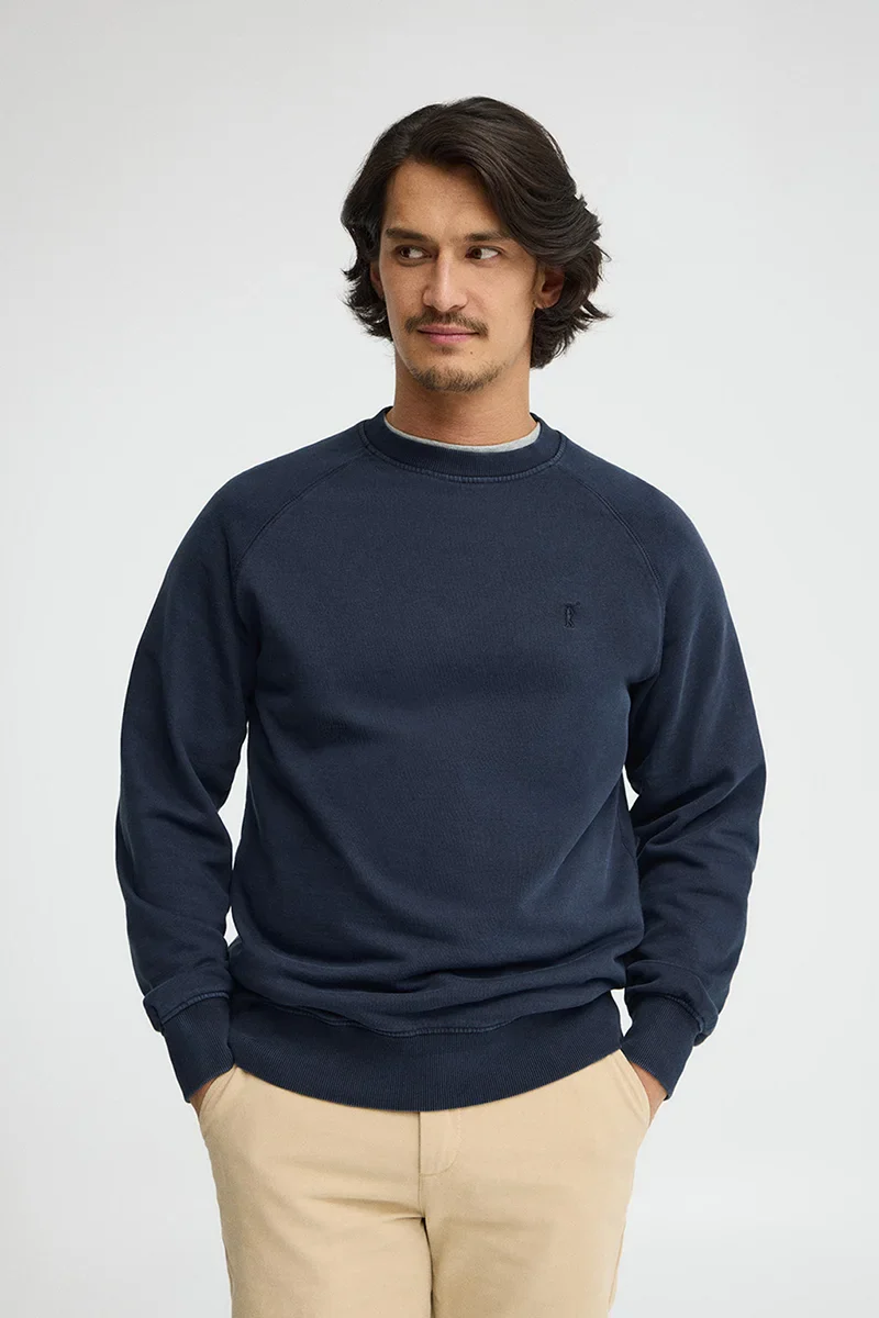 Sudadera azul marino de cuello redondo con bordado Rigby Go - Image 3