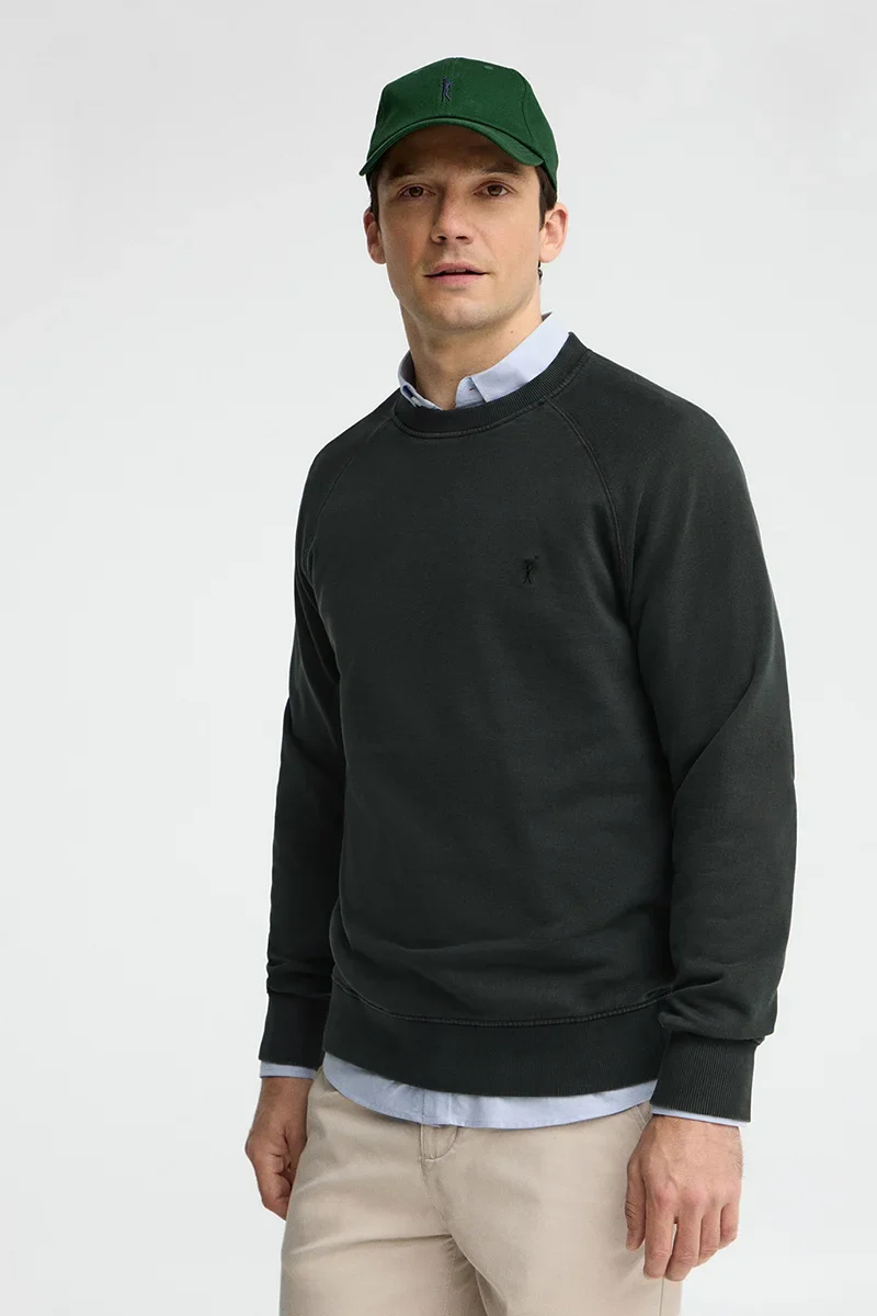 Sudadera negra de cuello redondo con bordado Rigby Go