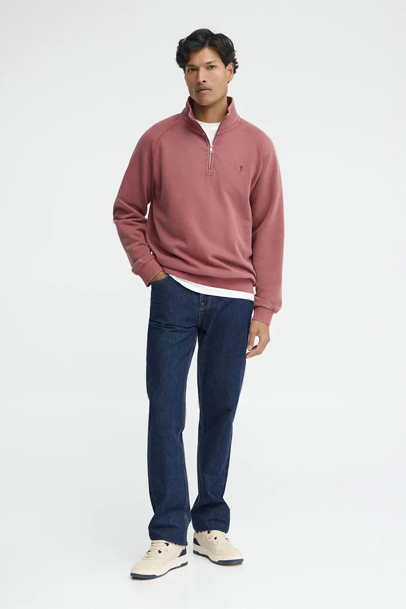 Sudadera rosa vino con cuello cremallera y bordado Rigby Go - Image 3