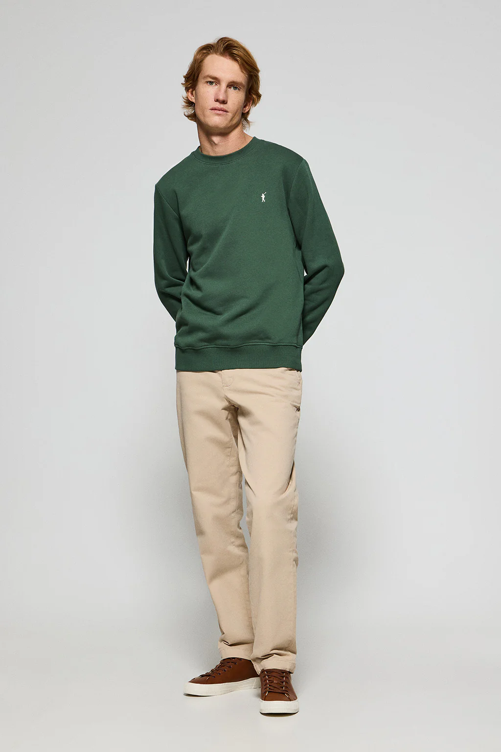 Sudadera de cuello redondo color verde lodo con logo bordado Rigby Go - Image 3