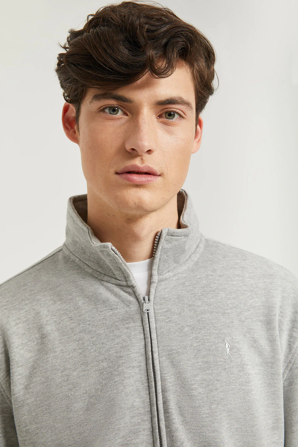 Sudadera abierta de cuello elevado gris vigoré con logo Rigby Go - Image 4