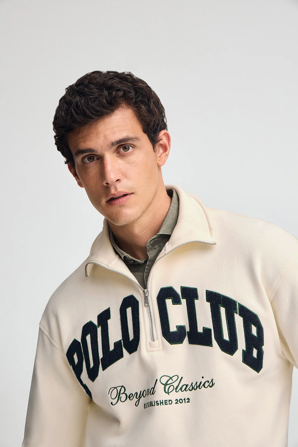 Sudadera color crudo con media cremallera y logo Established 2012 Polo Club - Image 2
