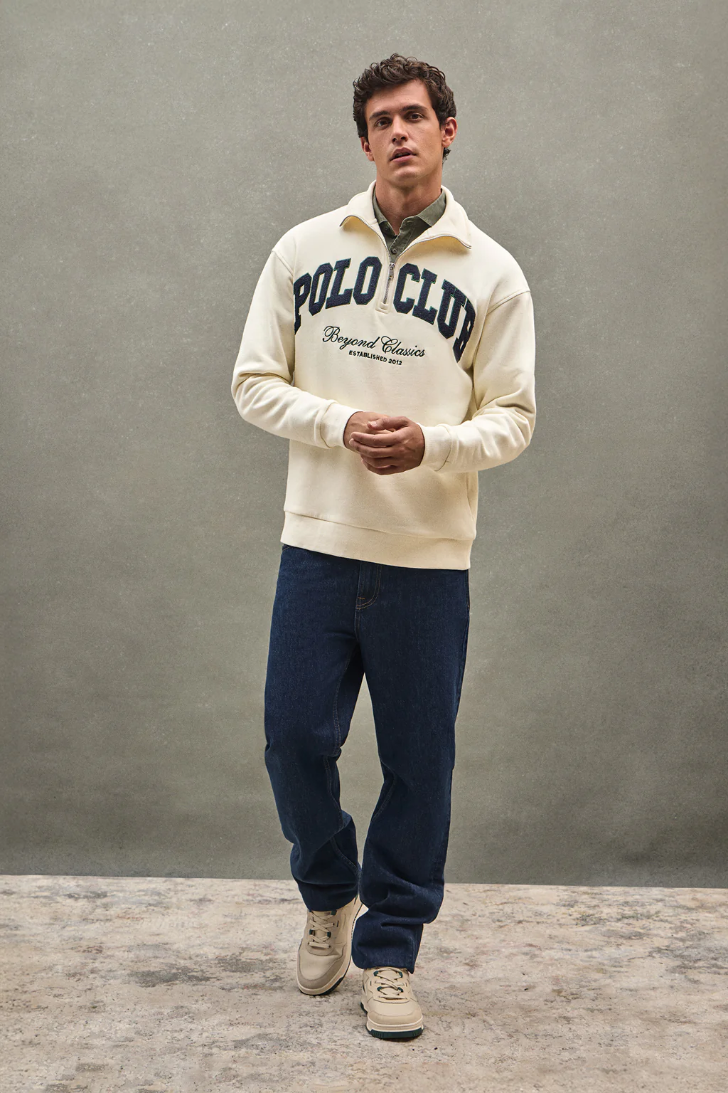 Sudadera color crudo con media cremallera y logo Established 2012 Polo Club - Image 4