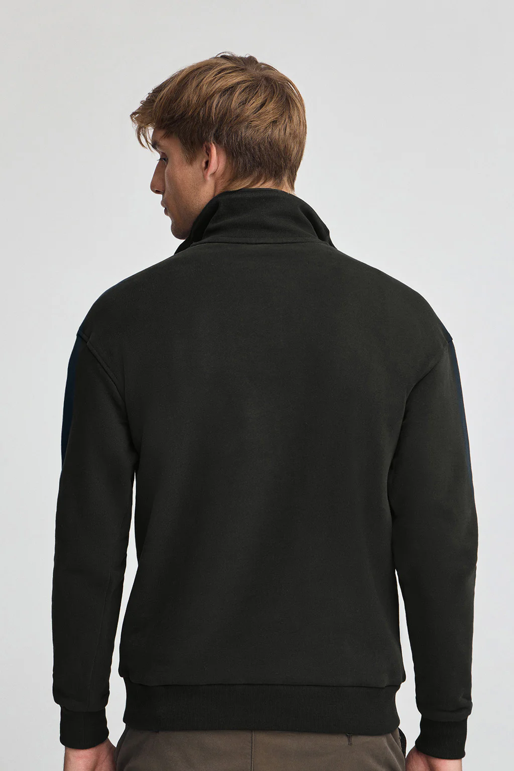 Sudadera negra con media cremallera y logo Established 2012 Polo Club - Image 4
