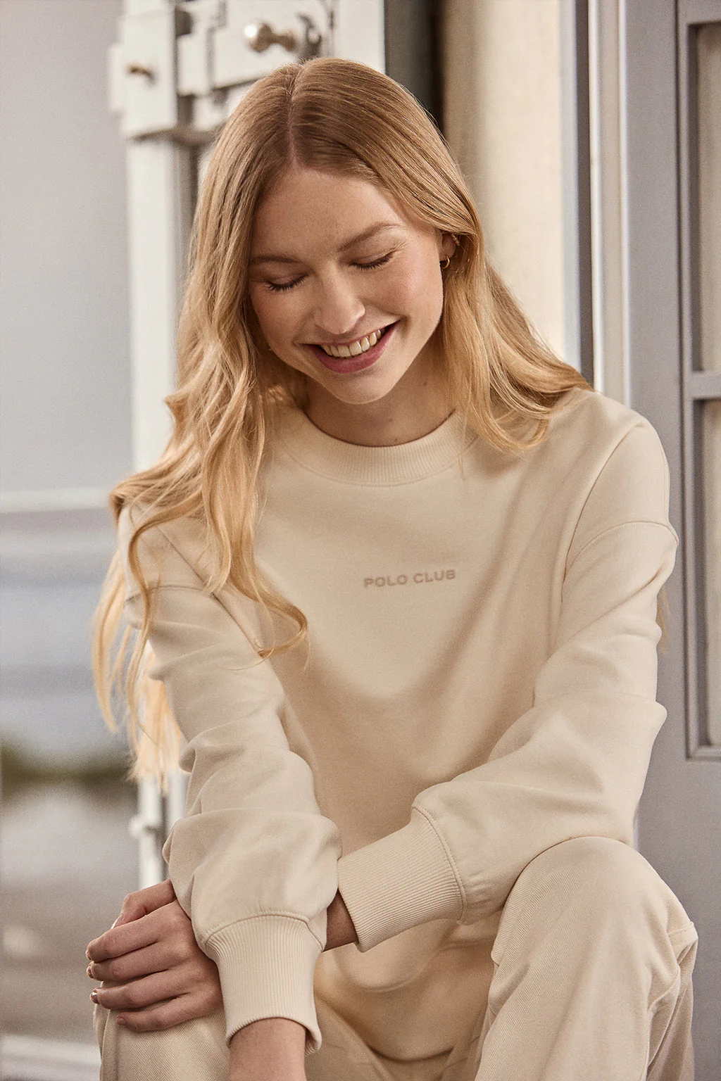 Sudadera básica beige de cuello redondo Minimal Polo Club - Image 6