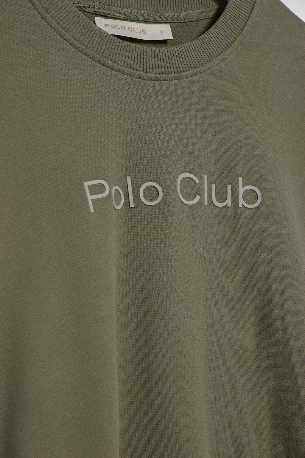 Sudadera básica de cuello redondo verde con logo frontral Polo Club engomado - Image 10