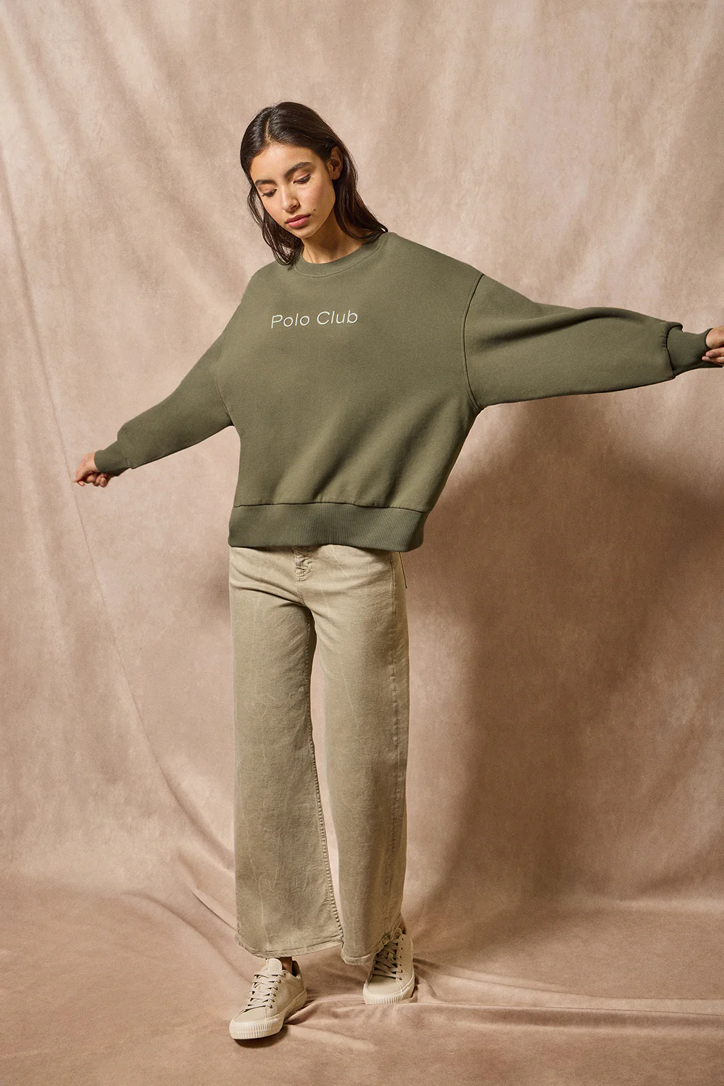 Sudadera básica de cuello redondo verde con logo frontral Polo Club engomado - Image 6