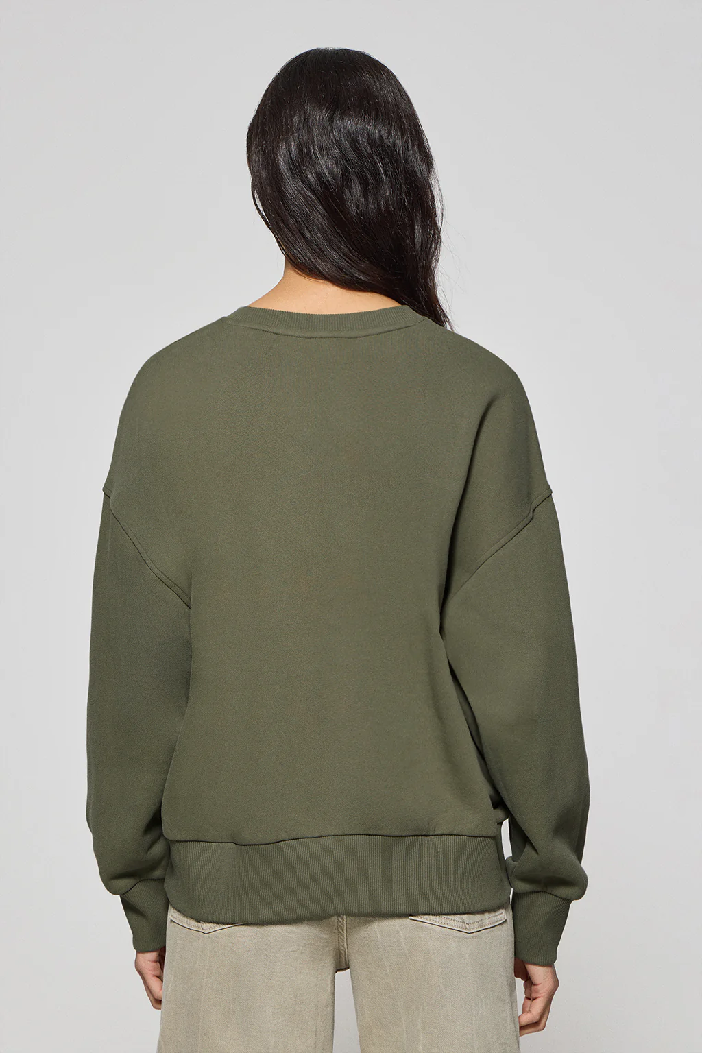 Sudadera básica de cuello redondo verde con logo frontral Polo Club engomado - Image 7