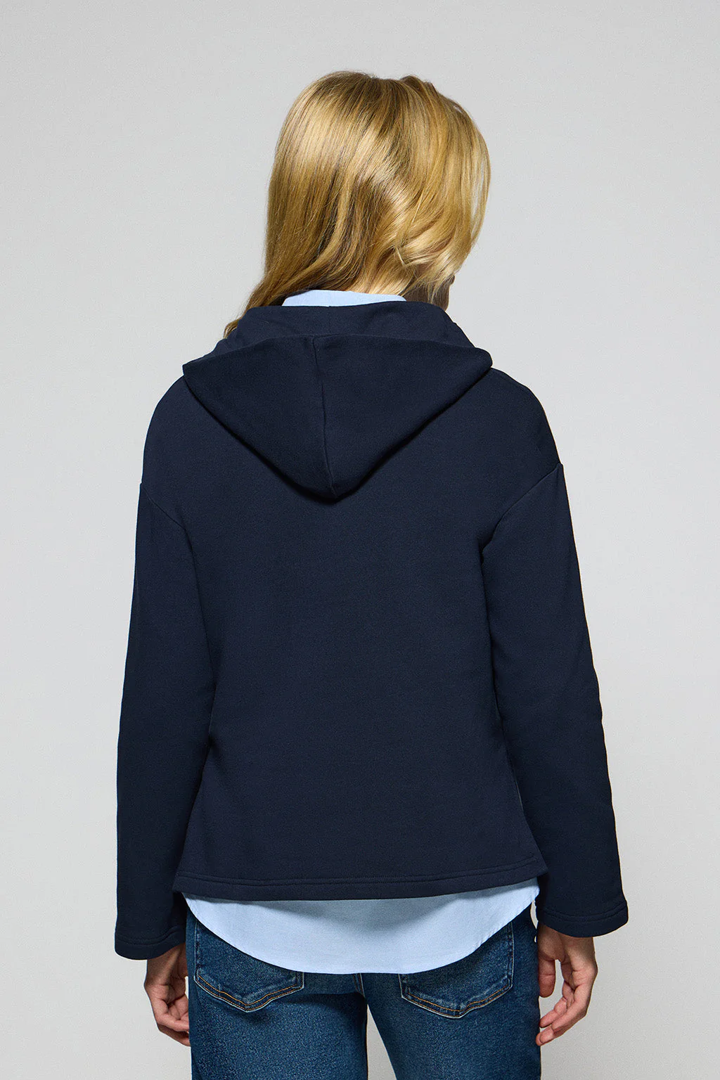 Sudadera Sinsajo azul con capucha y cremallera con logo Rigby Go - Image 4