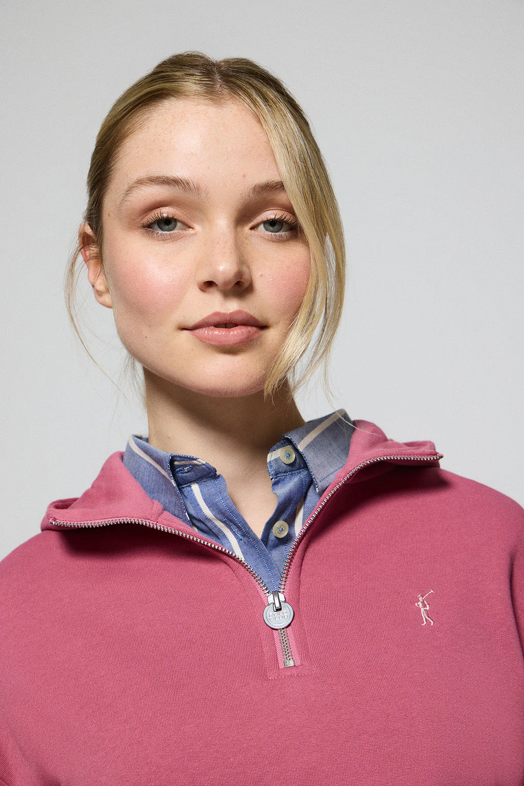 Sudadera Sinsajo rosa vino con capucha y cremallera con logo Rigby Go - Image 2