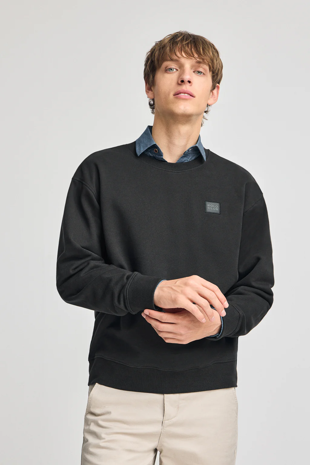 Sudadera negra relax de cuello redondo con detalle Polo Club