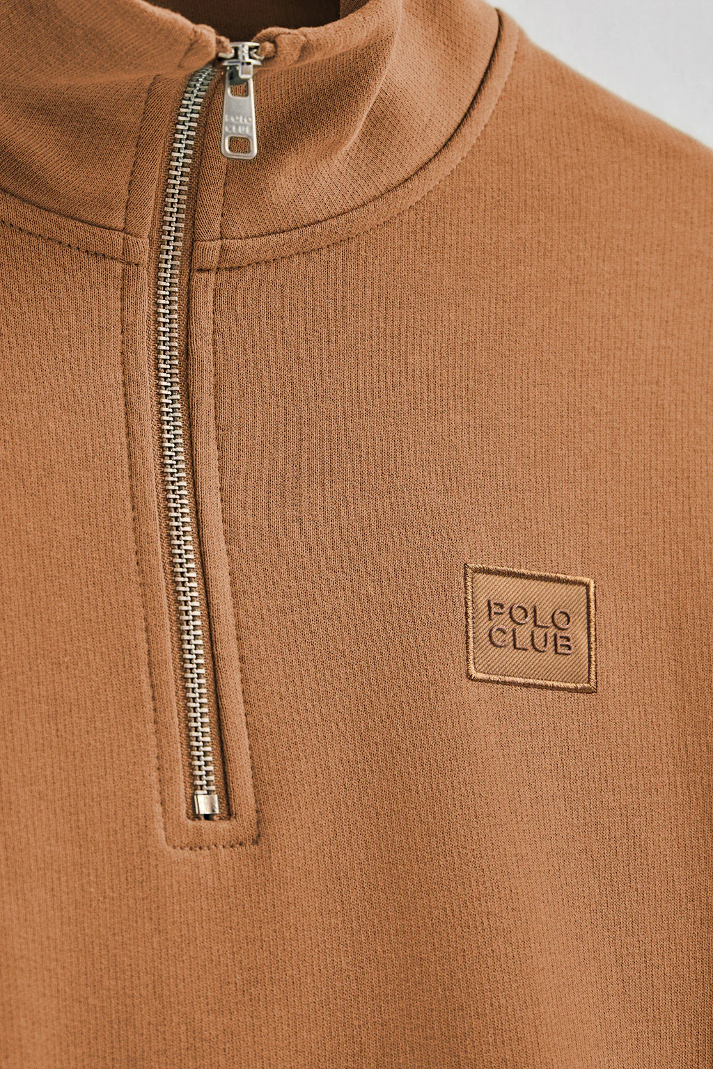 Sudadera camel relax de media cremallera con detalle Polo Club - Image 7