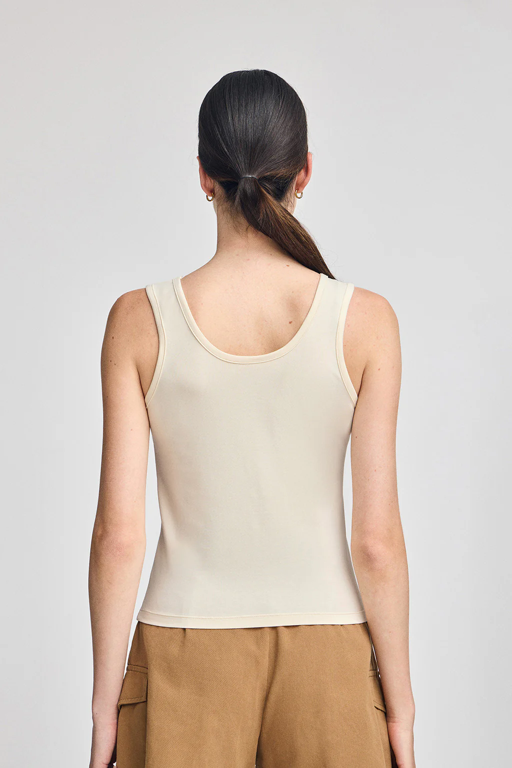 Camiseta color crudo de tirantes con bordado Rigby Go - Image 4