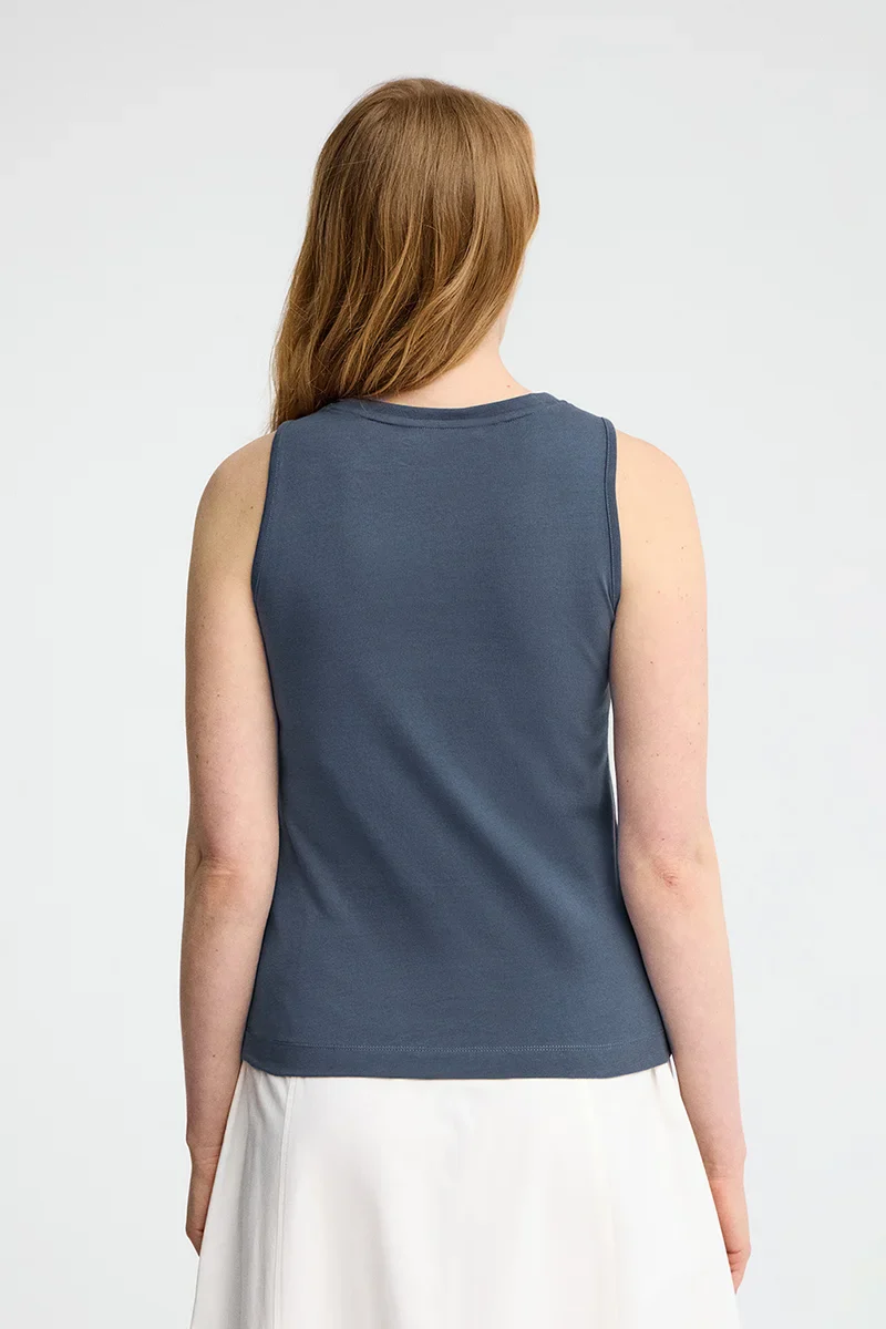 Camiseta sin mangas azul denim de corte slim con bordado Rigby Go - Image 4
