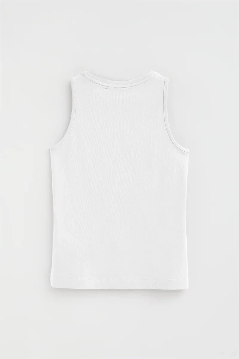 Camiseta sin mangas blanca de corte slim con bordado Rigby Go - Image 9