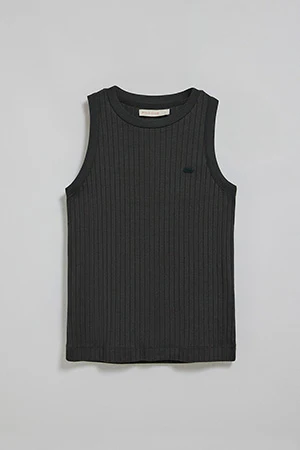 Camiseta top Tamika negra acanalada con detalle de botón nacarado Polo Club - Image 10