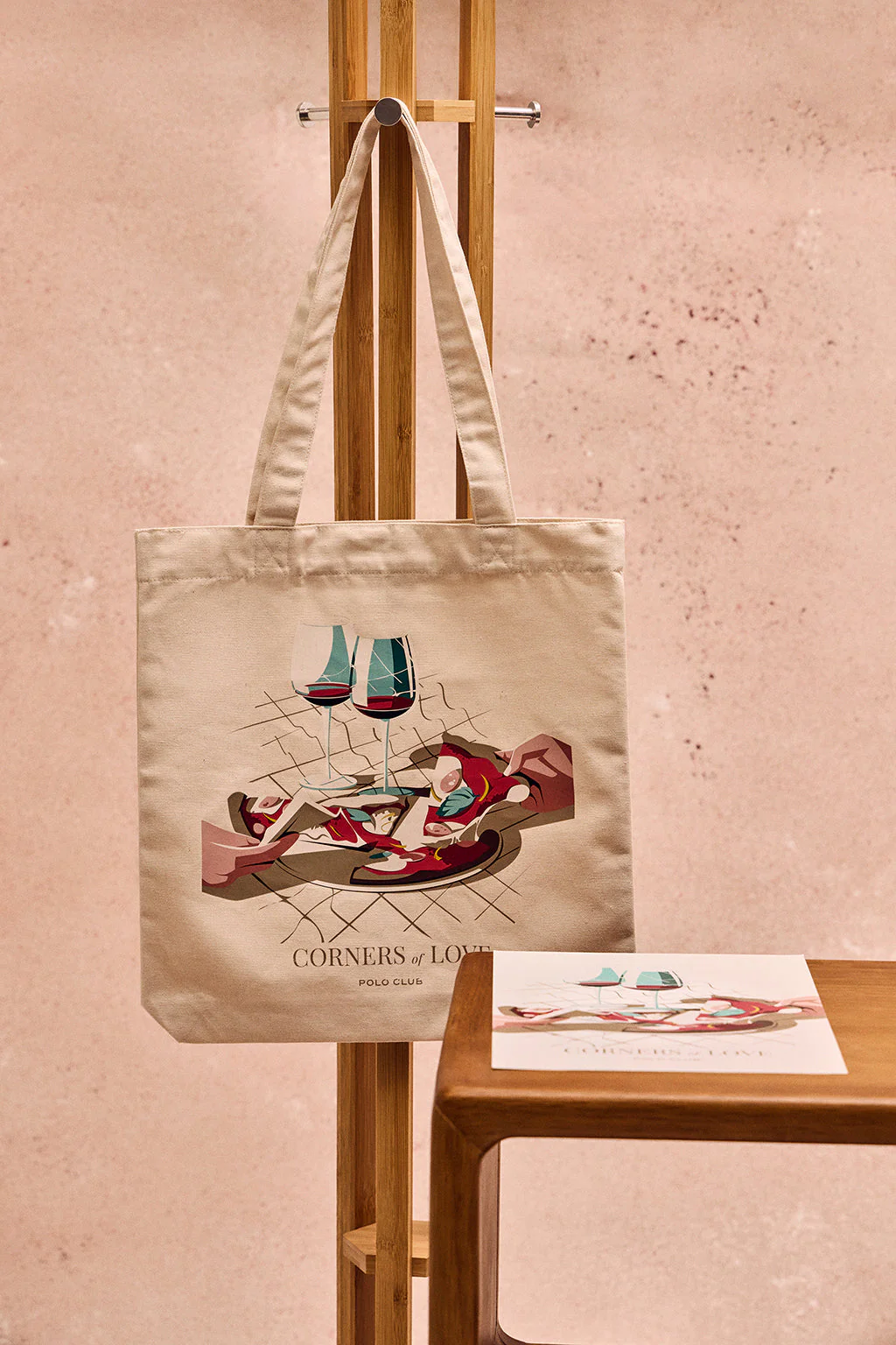 Totebag + Lámina “Trattoria”. Corners of Love” de Polo Club & El Chico Llama