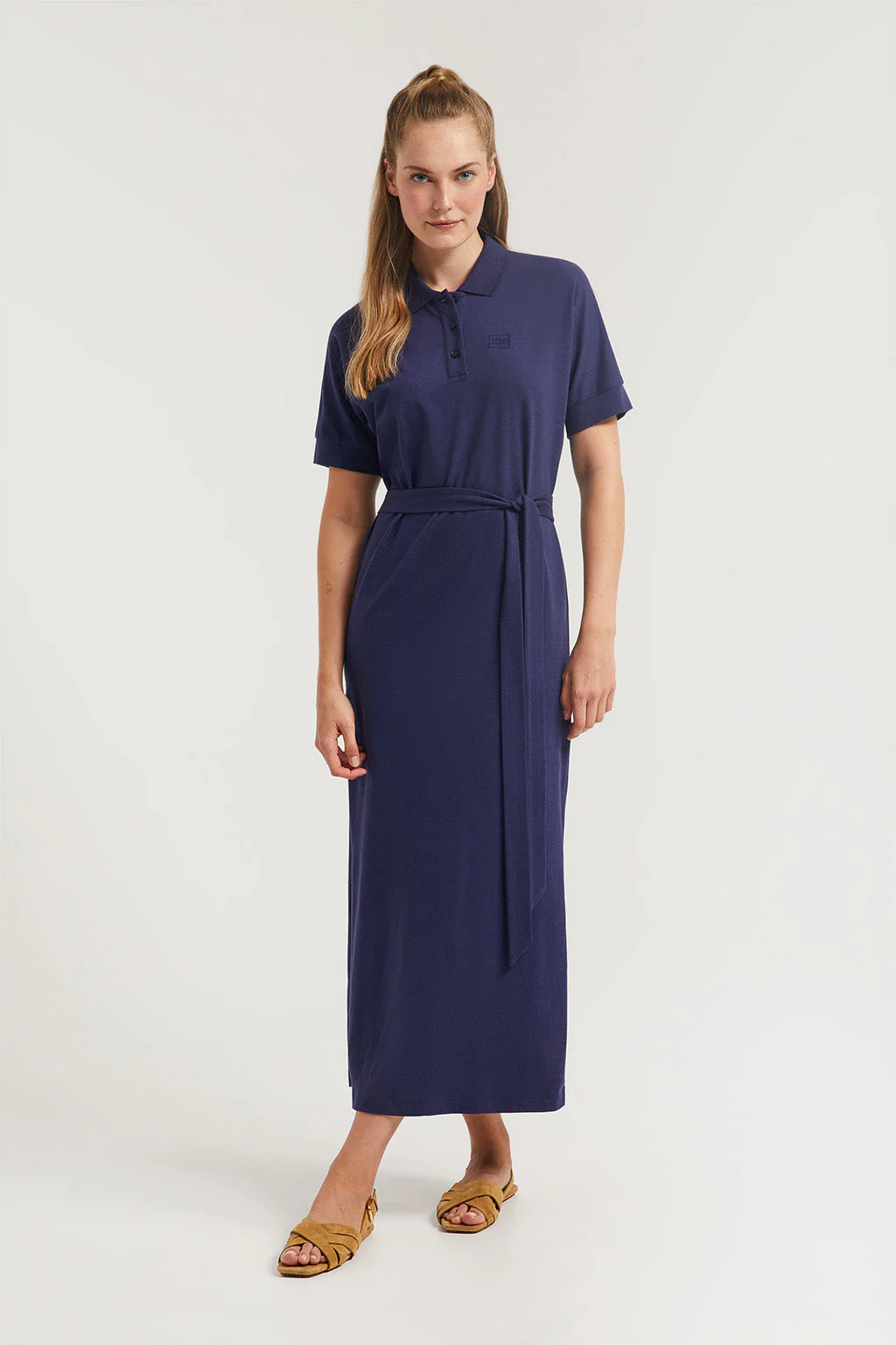 Vestido azul marino con manga dolman y bordado al tono - Image 3