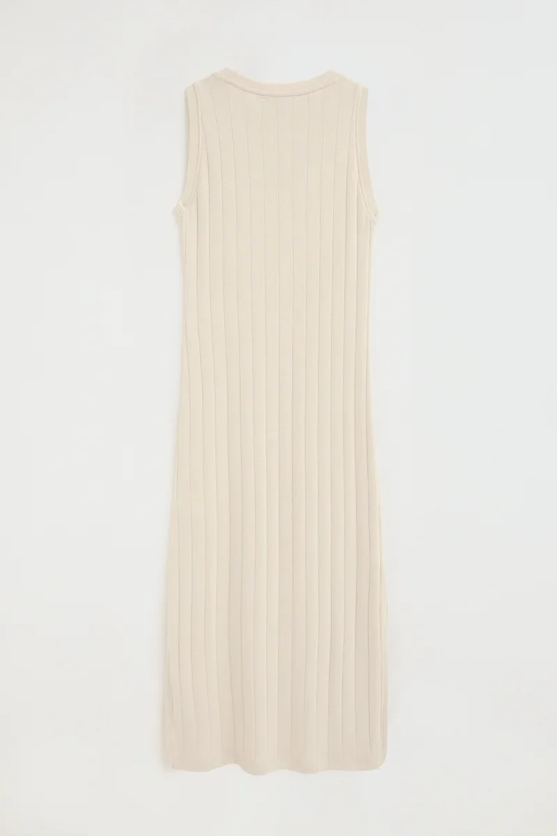 Vestido color crema de canalé sin mangas y logo Polo Club - Image 8