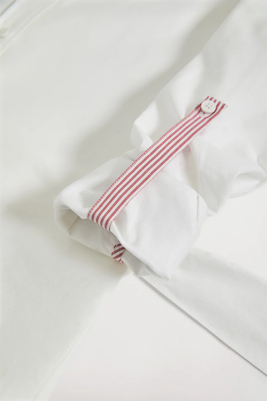 Vestido camisero blanco de manga larga con detalle bordado - Image 10