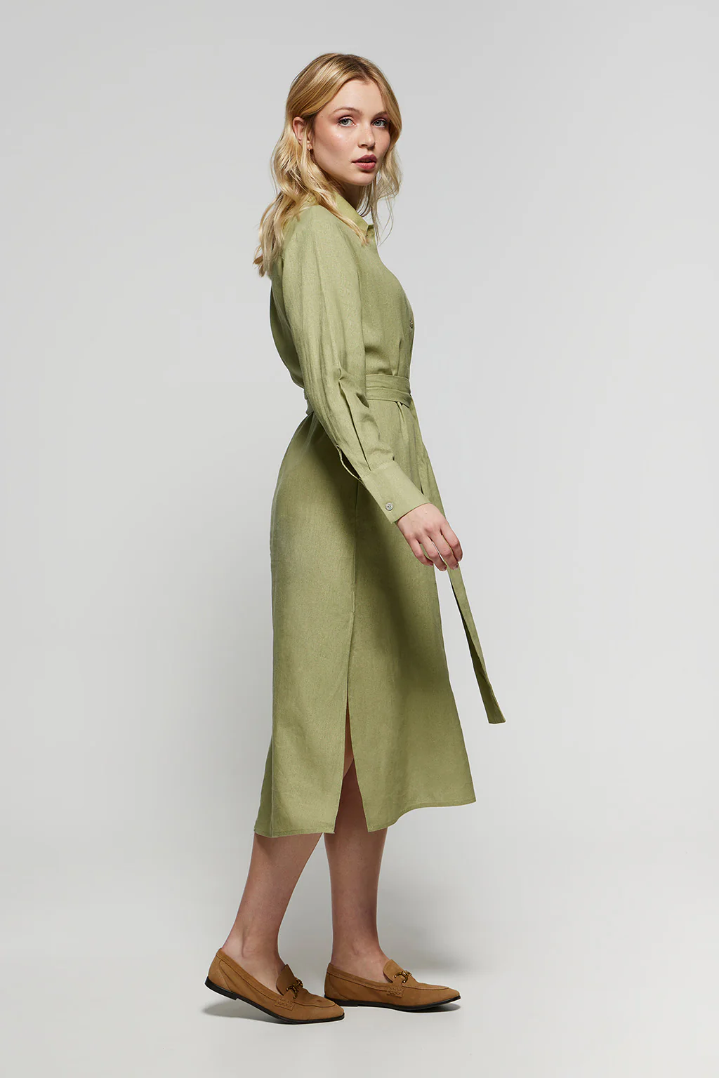 Vestido midi de lino verde con detalle bordado Rigby Go - Image 4