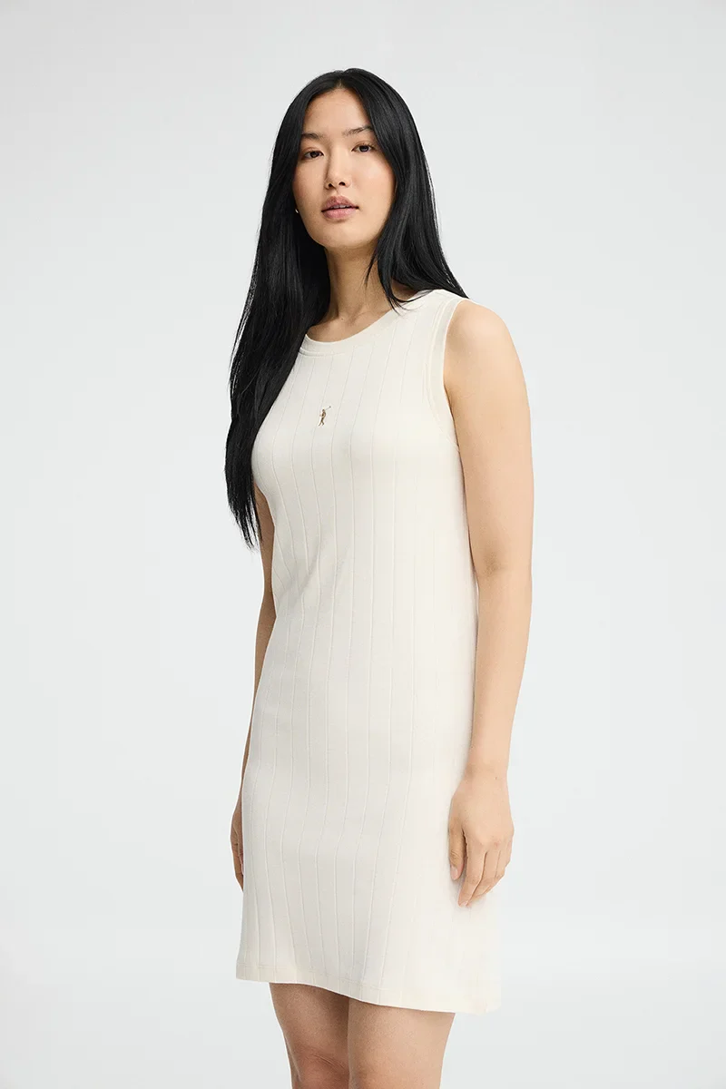Vestido corto color crudo de canalé con logo Rigby Go