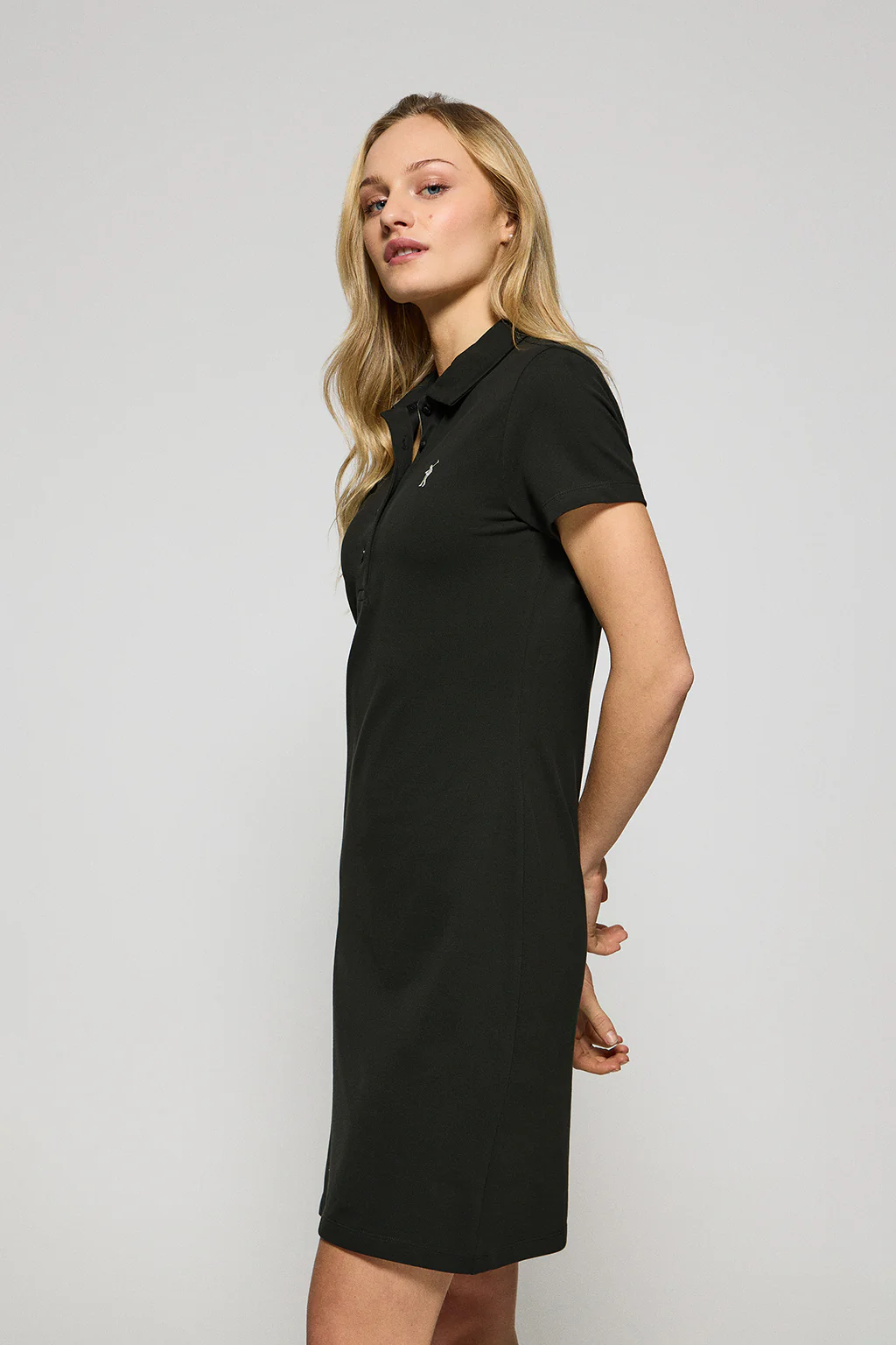 Vestido polero negro con logo Rigby Go