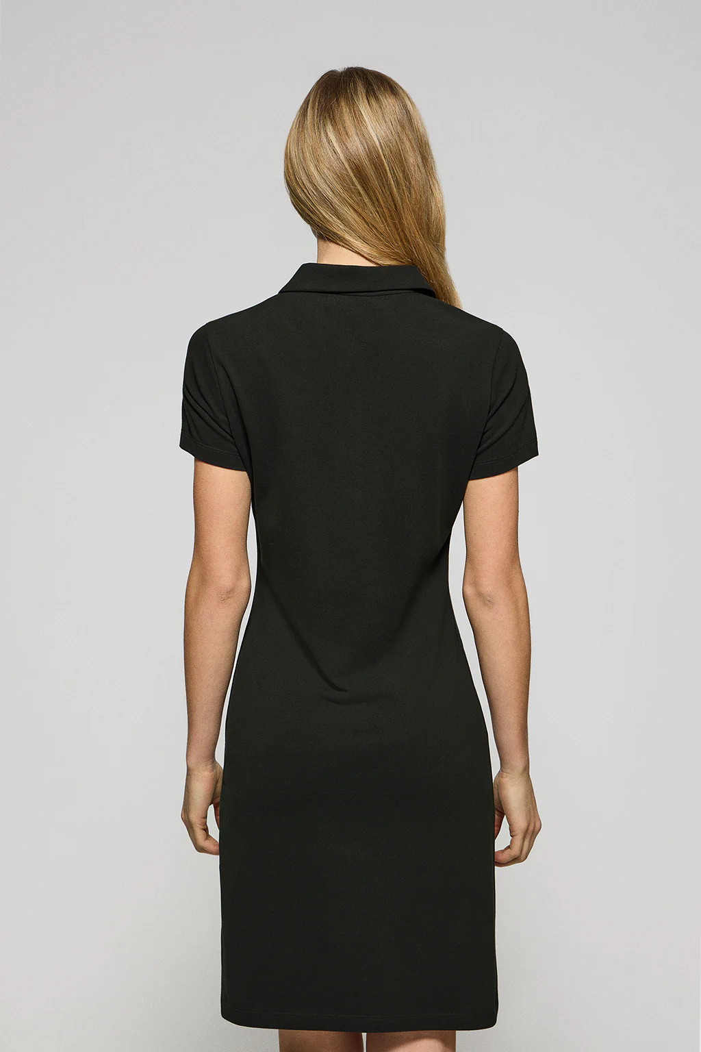 Vestido polero negro con logo Rigby Go - Image 4