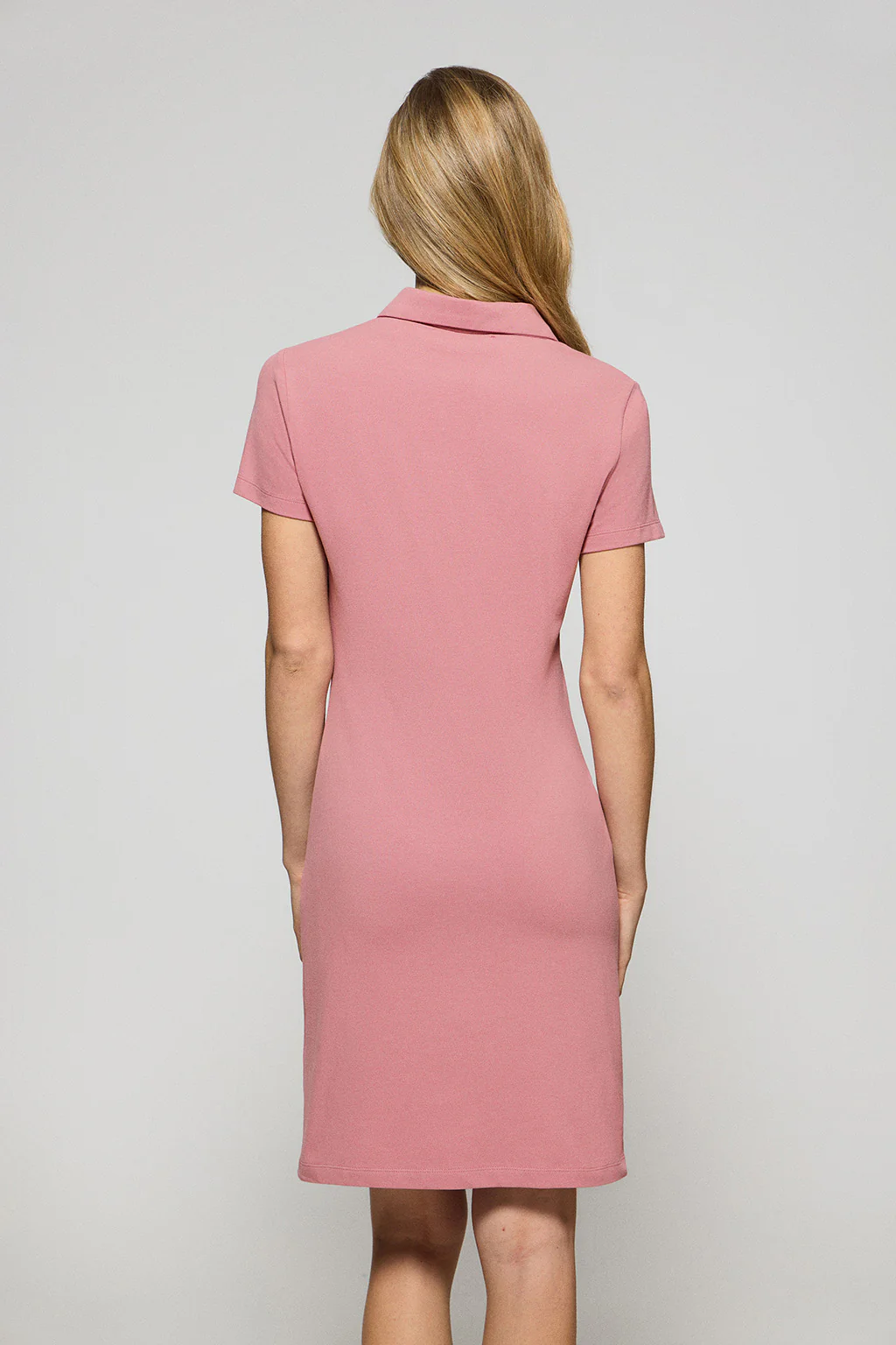 Vestido polero rosa empolvado con logo Rigby Go - Image 4