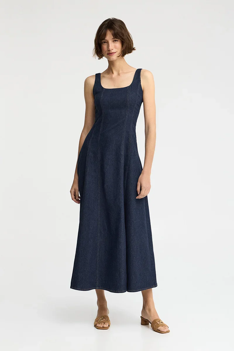 Vestido vaquero azul medio de tirantes con corte slim y logo Polo Club - Image 5