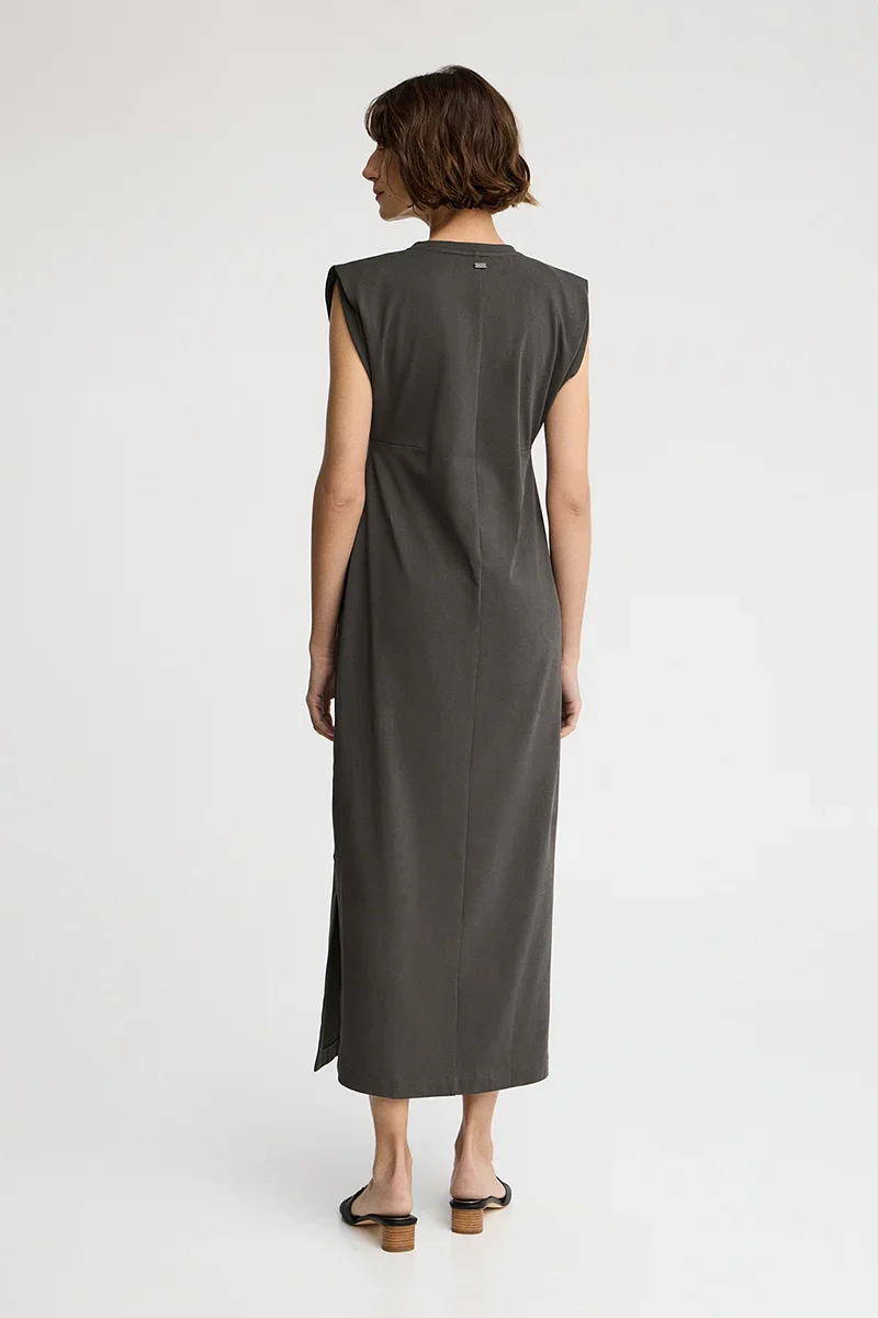 Vestido gris piedra sin manga y cuello redondo con logo Polo Club - Image 5