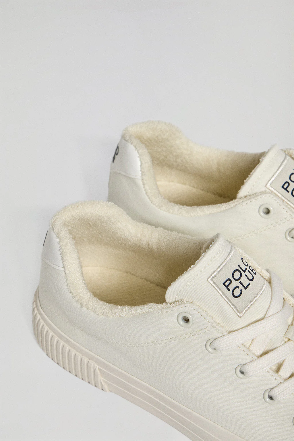 Zapatilla Habana de lona blanca para hombre con detalles Polo Club - Image 3
