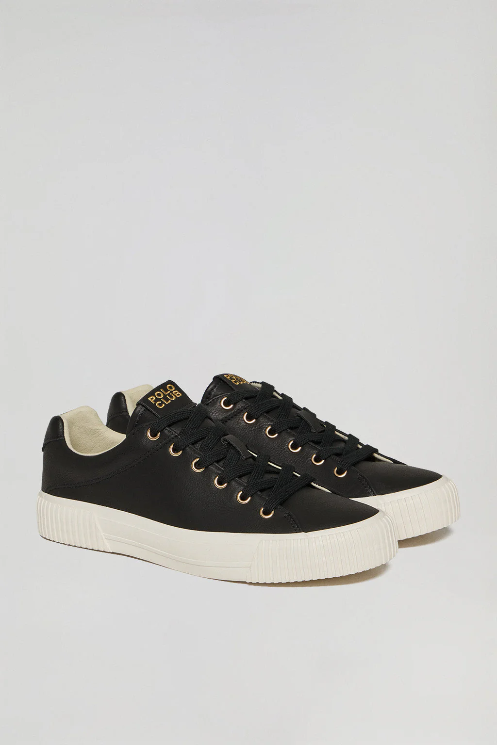 Zapatilla Habana de piel sintética color negra para mujer con detalles Polo Club - Image 2